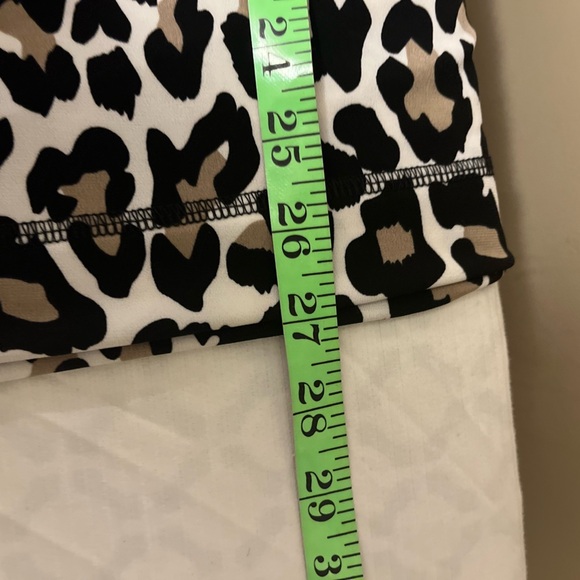 MULTIPLES Three-Quarters Sleeve Leopard  Print Top, size XL - Picture 9 of 11